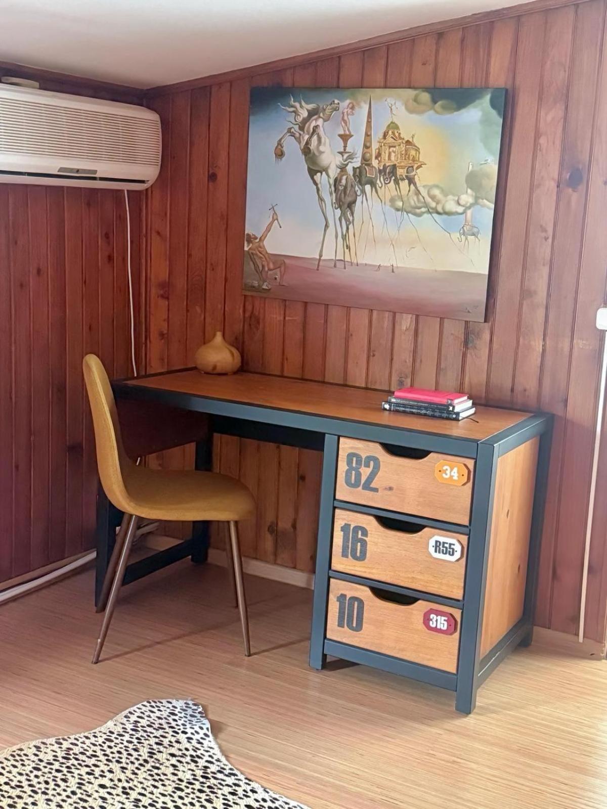 Vilă Cheerful 2 Bedroom And Lounge Town House With Free Parking